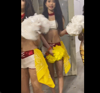 达禁区弧顶 达禁区弧顶