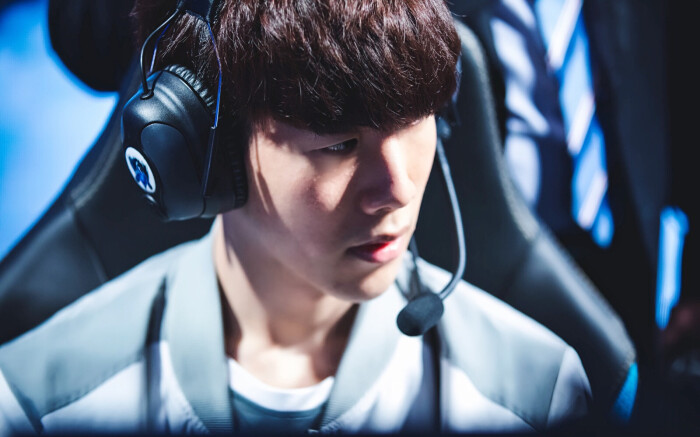 AJo往往 AJo往往